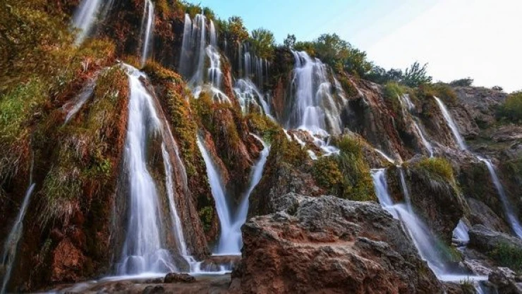 Girlevik Şelalesi her mevsim ziyaretçilerini ağırlıyor