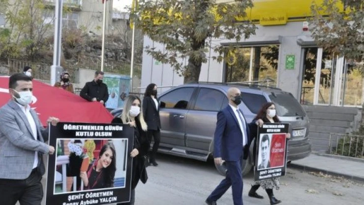 Hakkari'de öğretmenler şehit meslektaşları için yürüdü