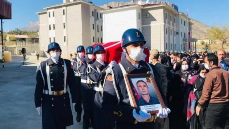 Şehit güvenlik korucusu son yolculuğuna uğurlandı