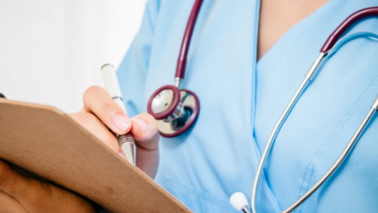 YYÜ Tıp Fakültesi öğrencileri önlük giydi