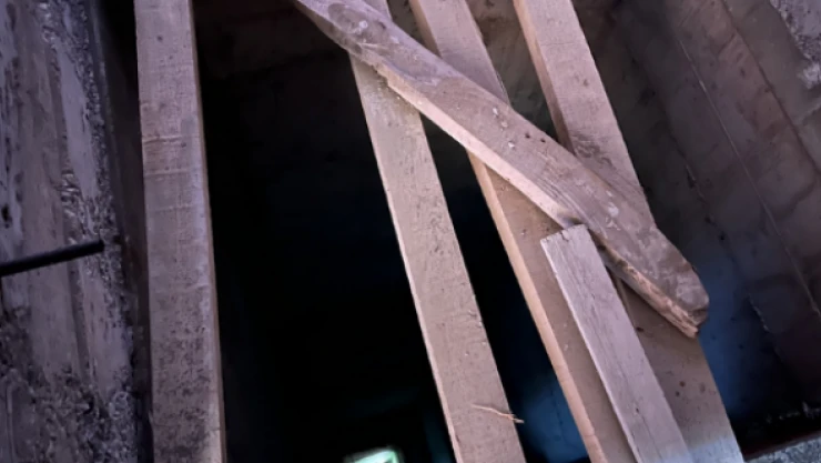 Asansör boşluğuna düşen sıvacı hayatını kaybetti