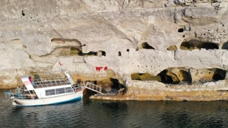 Kuraklık, Hastek Kalesi'nin tüm katlarını ortaya çıkardı