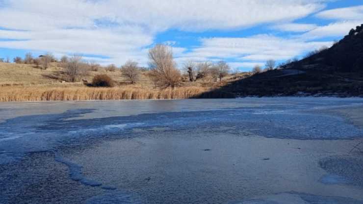 Elazığ'da Sülüklü Göl buz tuttu
