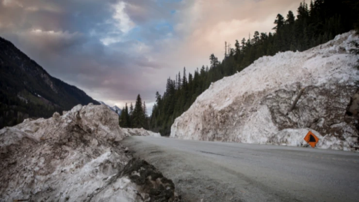 Ardahan-Şavşat kara yolu ulaşıma açıldı