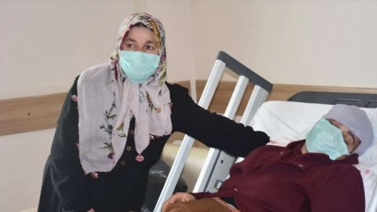 Bıçaklanan kadın yardım çağrısında bulundu!