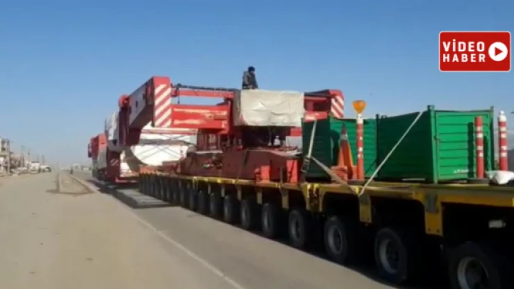 Günlerdir yollarda olan Uzun Araç Habur'a ulaştı