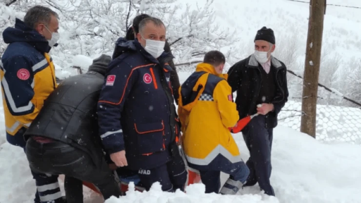 Hasta son anda karların arasından kurtarıldı