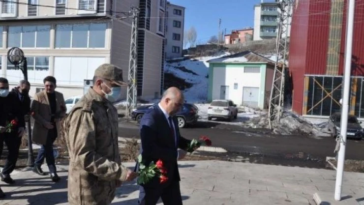 Hocalı Katliamı şehitleri Kars'ta anıldı