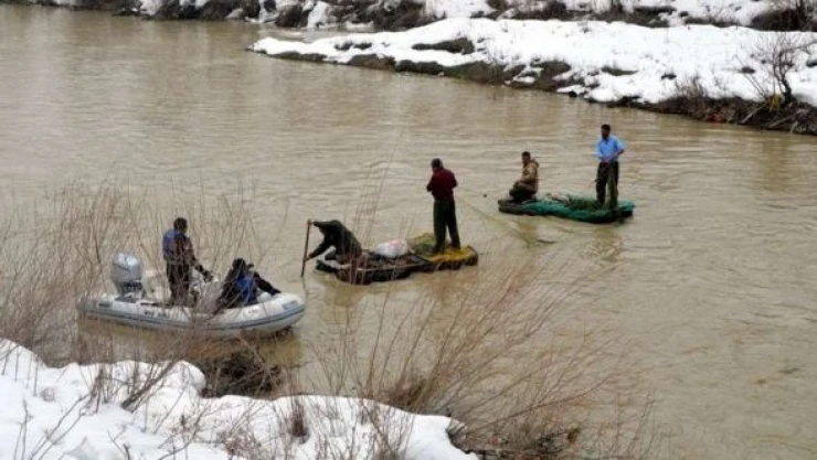 Kayıp lise öğrencisi Yağmur'dan halâ haber yok