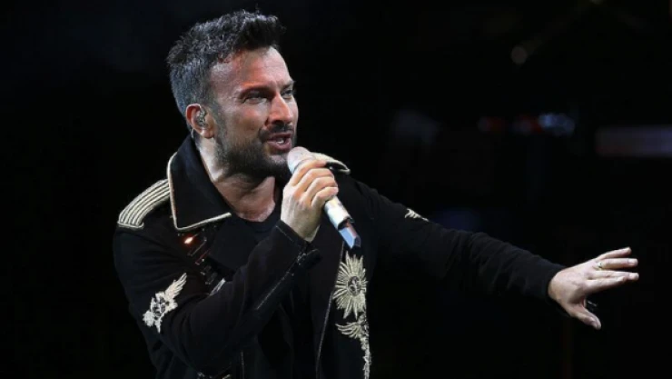 Tarkan'ın 'Geççek' şarkısı taraftarları ayağa kaldırdı!