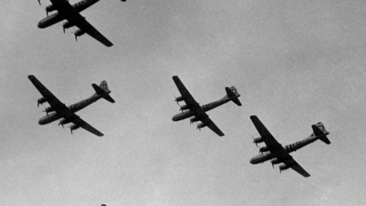 ABD, Ukrayna'ya savaş uçağı gönderecek!