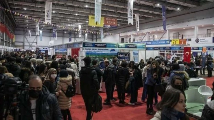 Erzurum'da 'Doğu Anadolu Kariyer Fuarı' açıldı