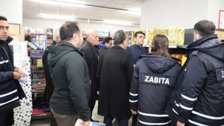 Hakkari'de marketler denetlendi