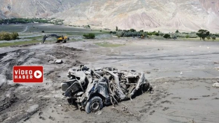 Böyle kaza görülmedi... Şoför neye uğradığını şaşırdı...