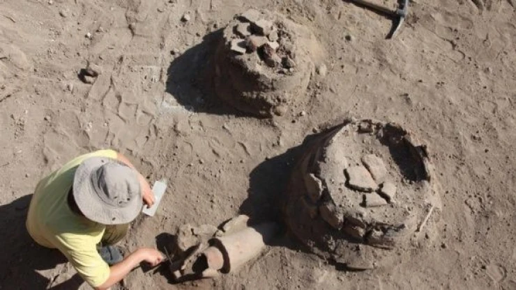 Ahlat 'İç Kale'den tarihi kalıntılar çıktı