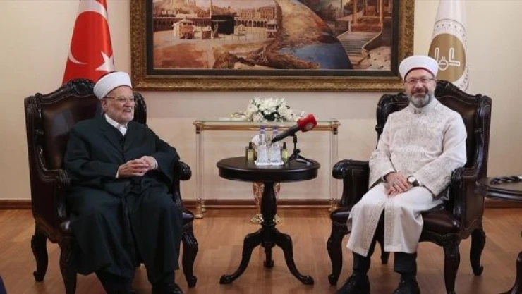 Diyanet İşleri Başkanı Erbaş, Mescid-i Aksa İmam Hatibi İkrime Sabri ile görüştü