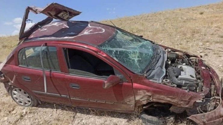 Ağrı'da devrilen otomobilin sürücüsü hayatını kaybetti