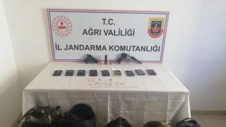 Ağrı'da göçmen kaçakçıları tutuklandı