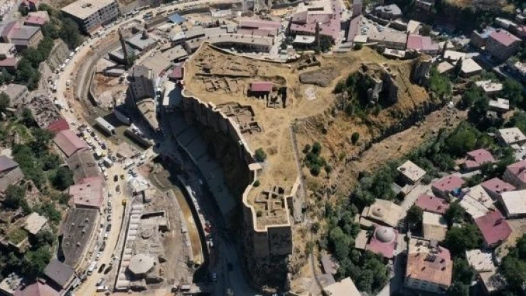 Bitlis'in tarihi kimliği ortaya çıkarılıyor!