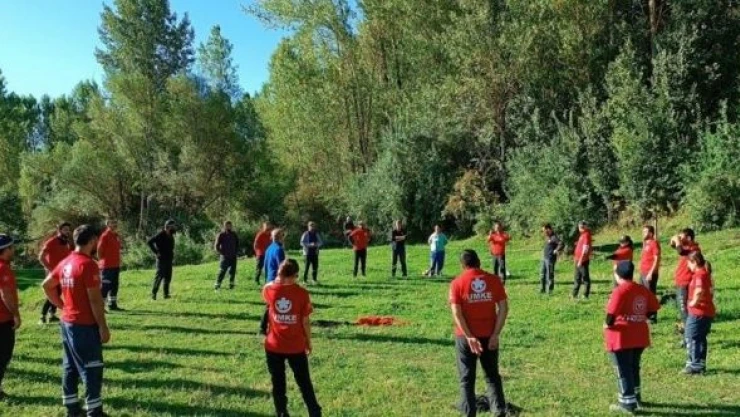 Bitlis'te 'Temel UMKE Eğitim ve Tatbikat Kampı' yapıldı