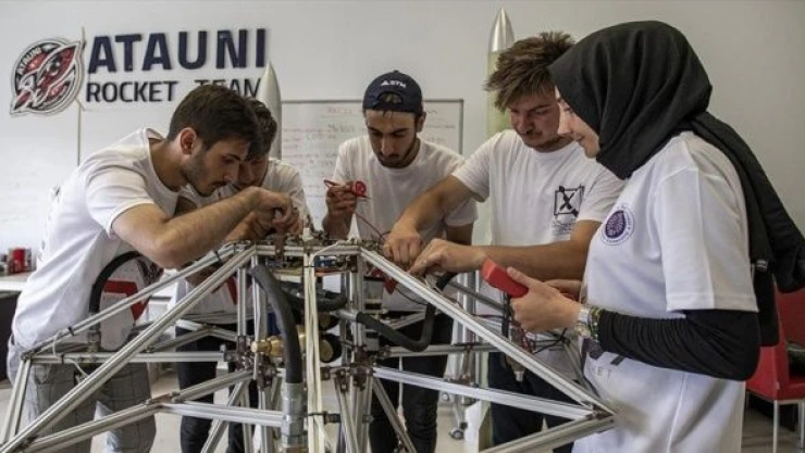 TEKNOFEST şampiyonu ekip Ay'a inmek istiyor