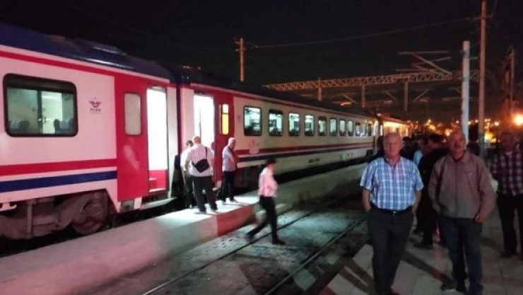 Doğu Ekspresi raydan çıktı!
