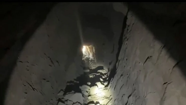 İşte Pençe Kilit Operasyonu'nda çok sayıda mühimmatın ele geçirildiği mağaranın görüntüleri!