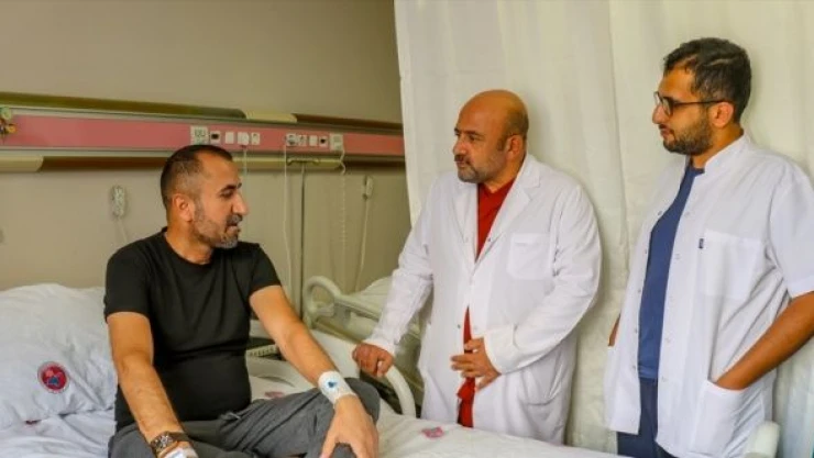 Hastanın kırılan omuru 'kemik çimentosu' ile güçlendirildi