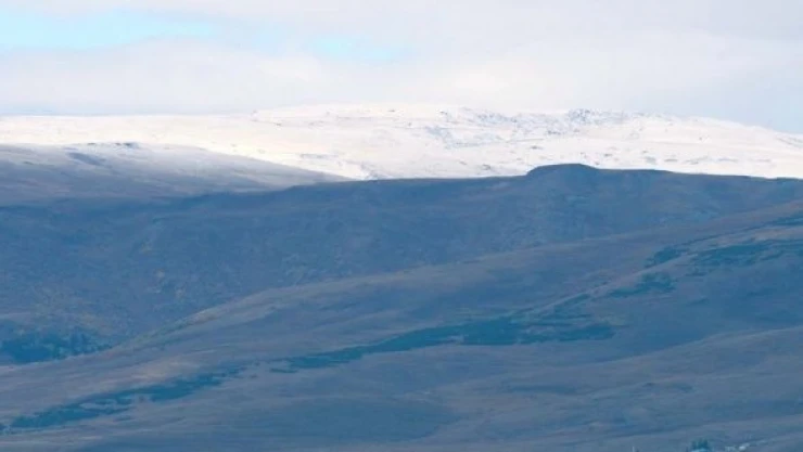 Ardahan'ın yüksek kesimleri beyaza büründü