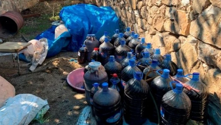 Elazığ'da kaçak şarap operasyonu!