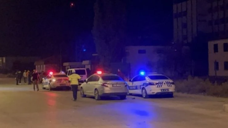 Erzincan'da yolun karşısına geçmek isteyen üniversiteli öldü