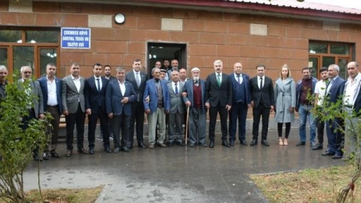 MHP heyeti Bitlis köylerinde vatandaşla buluştu