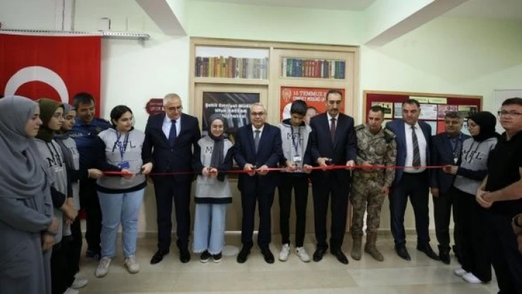 Muş'ta polisler Şehit Emniyet Müdürü Ufuk Baysan adına kütüphane kurdu