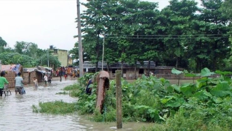 Nepal'de sel ve heyelan can almaya devam ediyor