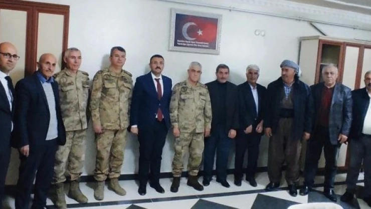 Arif Çetin Paşa kanaat önderi Mehmet Alayı Atlı'yı ziyaret etti