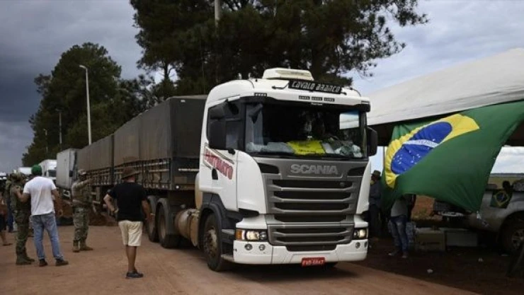 Brezilya'da kamyoncuların kapattığı yolların çoğu açıldı