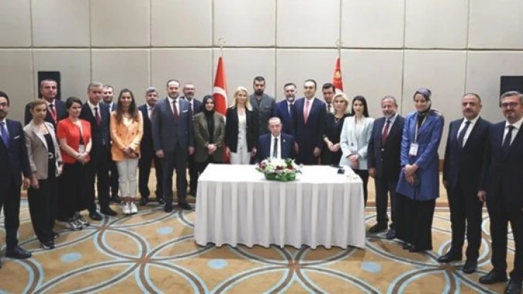 Erdoğan: "Temenni ederiz ki İYİ Parti altılı masayı terk eder"