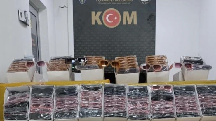 Kargo paketinde kaçak gözlük çıktı