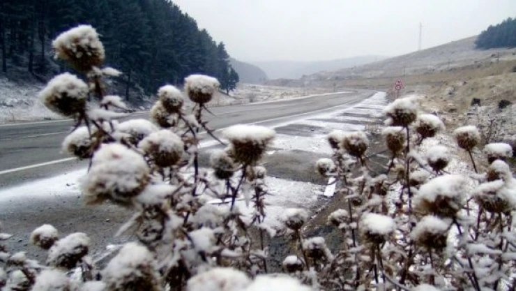 Kars'ın dağları beyaza büründü