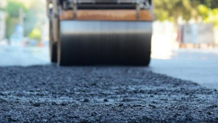 Şemdinli'de mahalle yolları asfaltlandı