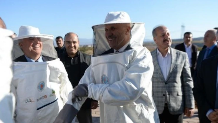 YÖK Başkanı Prof. Dr. Erol Özvar, Bingöl'de ziyaretlerde bulundu