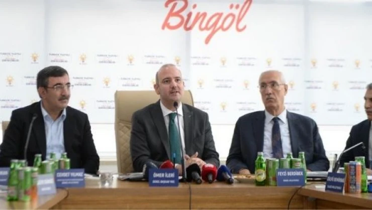 AK Parti Genel Başkan Yardımcısı Ömer İleri, Bingöl'de konuştu