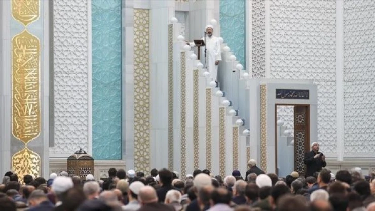 Çok konuşulan Cuma hutbesinin konusu neydi?