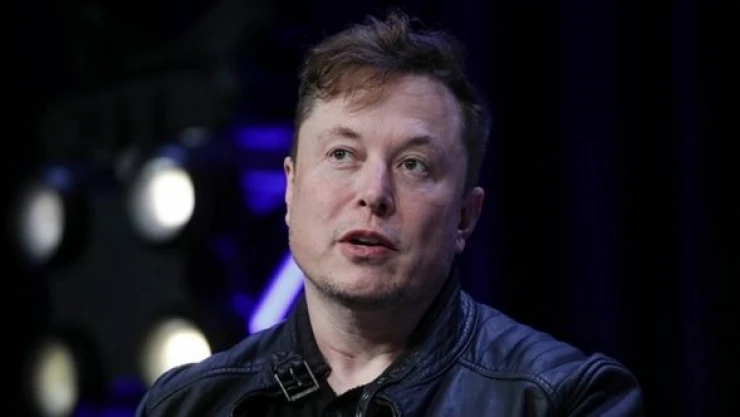 Elon Musk, Twitter yöneticiliğini bırakıp bırakmaması gerektiği konusunda anket başlattı