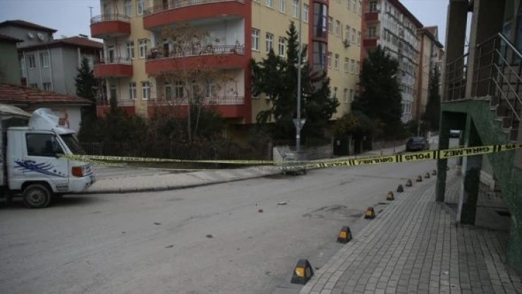 Malatya'da cami avlusunda silahla yaralama