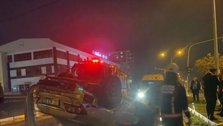 Malatya'da iki otomobil birbirine girdi