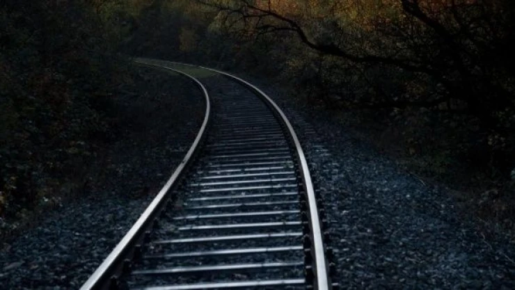 Talihsiz çoban yük treninin altında kaldı