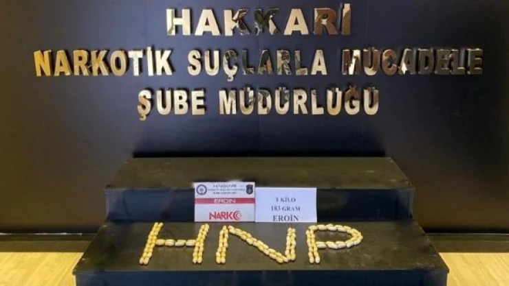 Uyuşturucu tacirleri Hakkari'de 'hapı yuttu'