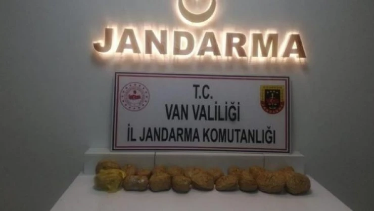 Van'da 4 kilogram sentetik uyuşturucu ele geçirildi