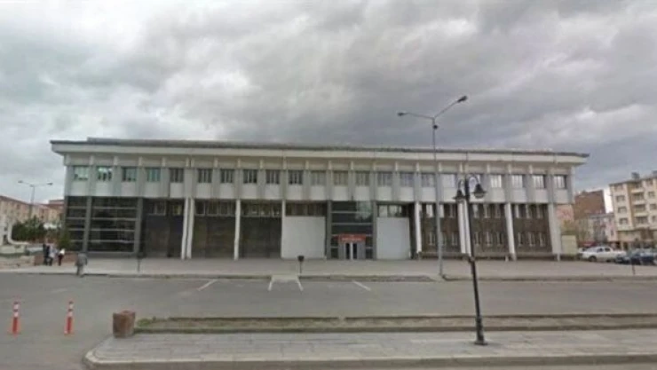 Kars'ta gösteri ve yürüyüş yasağı